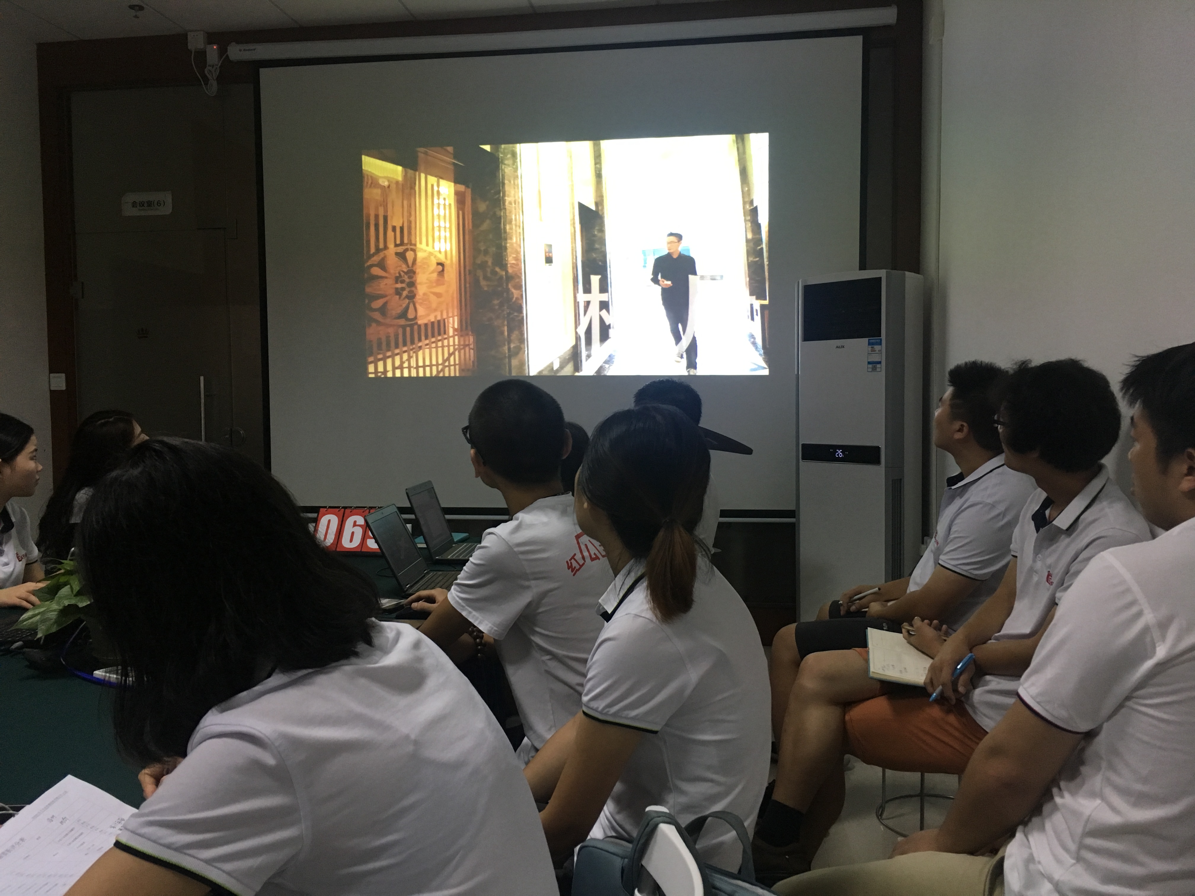 紅瓜子傳媒沙龍第27期-積極、積極、再積極！