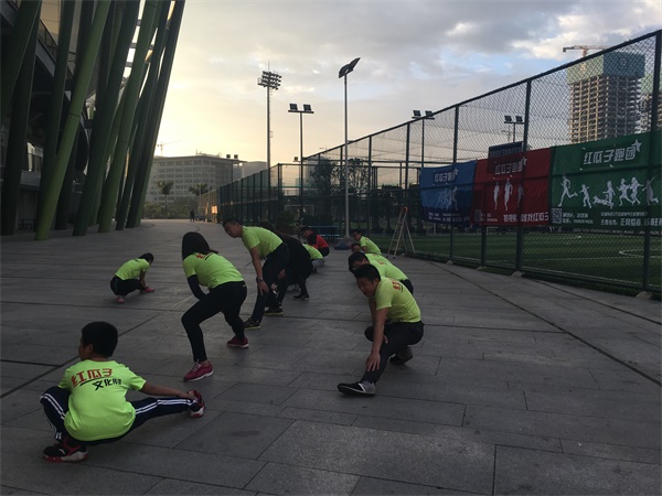 把企業(yè)凝聚在空氣里宣傳,猶如聽取蛙聲一片 把企業(yè)凝聚在空氣里宣傳,猶如聽取蛙聲一片